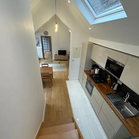 Modern Apartment In Cureghem Anderlecht 134 M² + Terrace Bruxelas Exterior foto