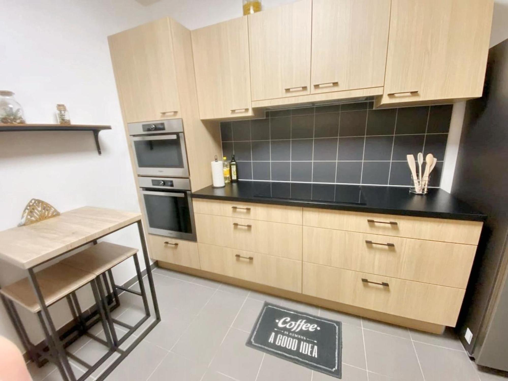 Appartement Modern In Cureghem Anderlecht 134 M² + Terrace *