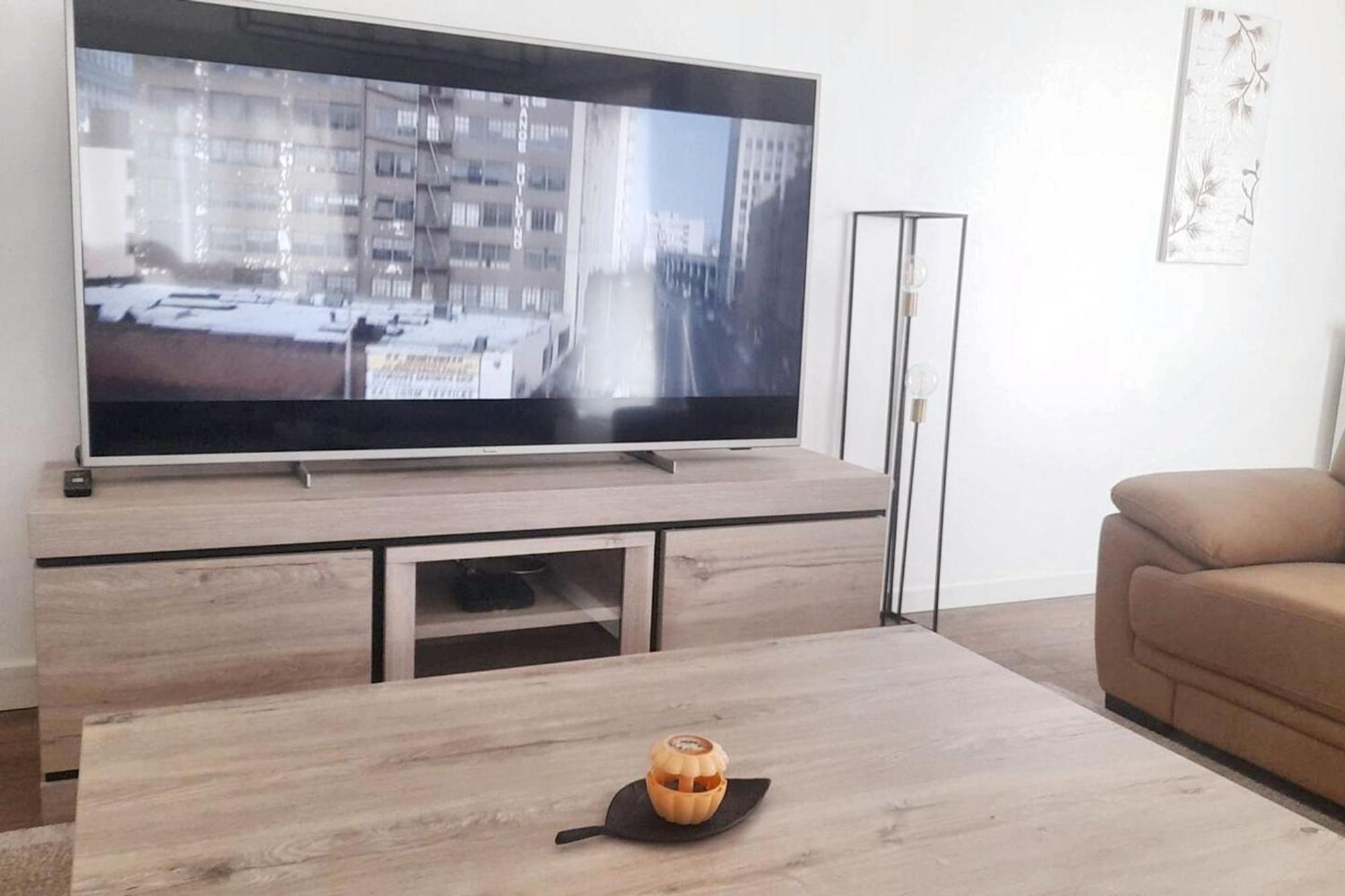 Modern In Cureghem Anderlecht 134 M² + Terrace * Brussel