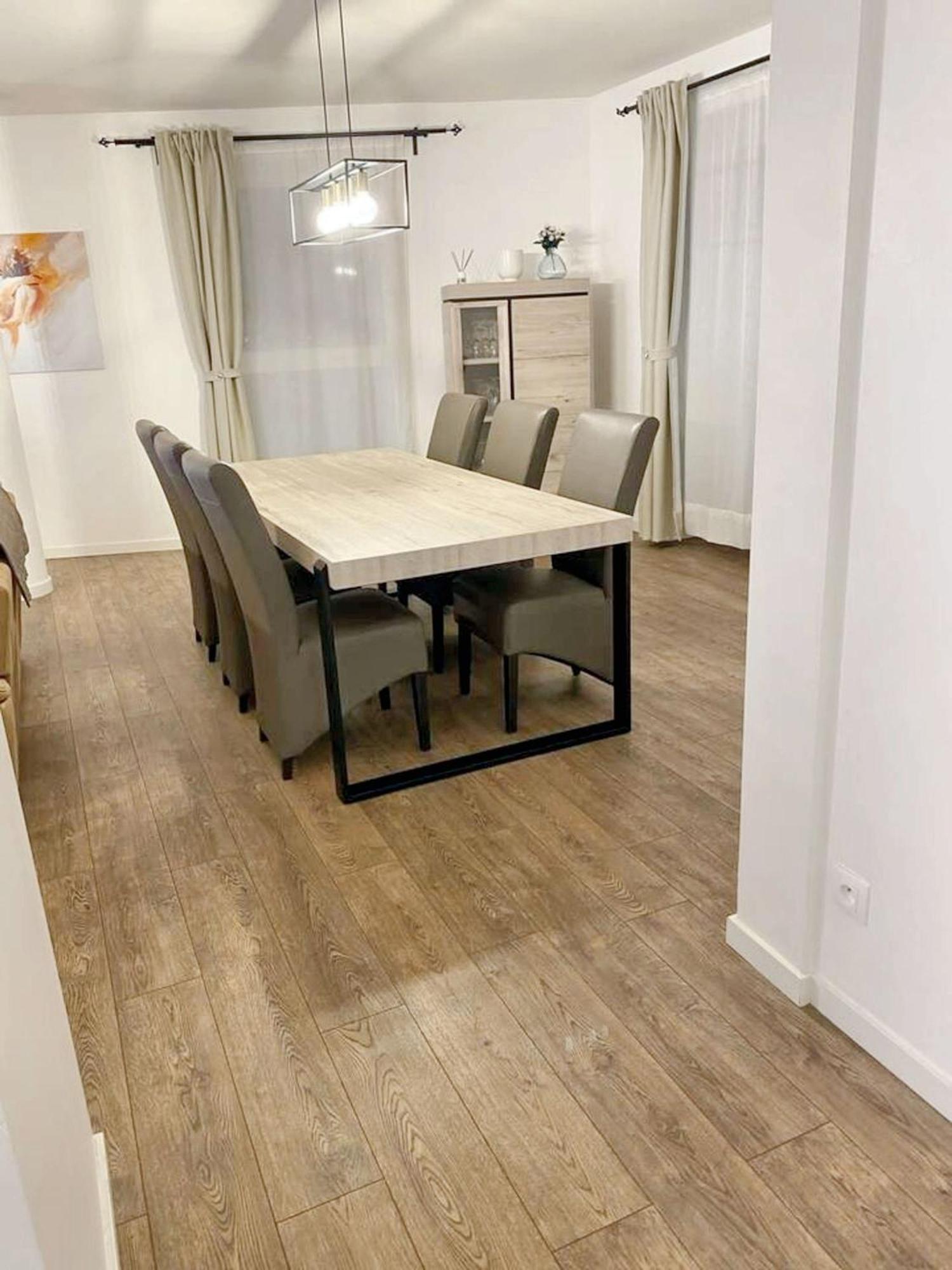 Modern In Cureghem Anderlecht 134 M² + Terrace Appartement