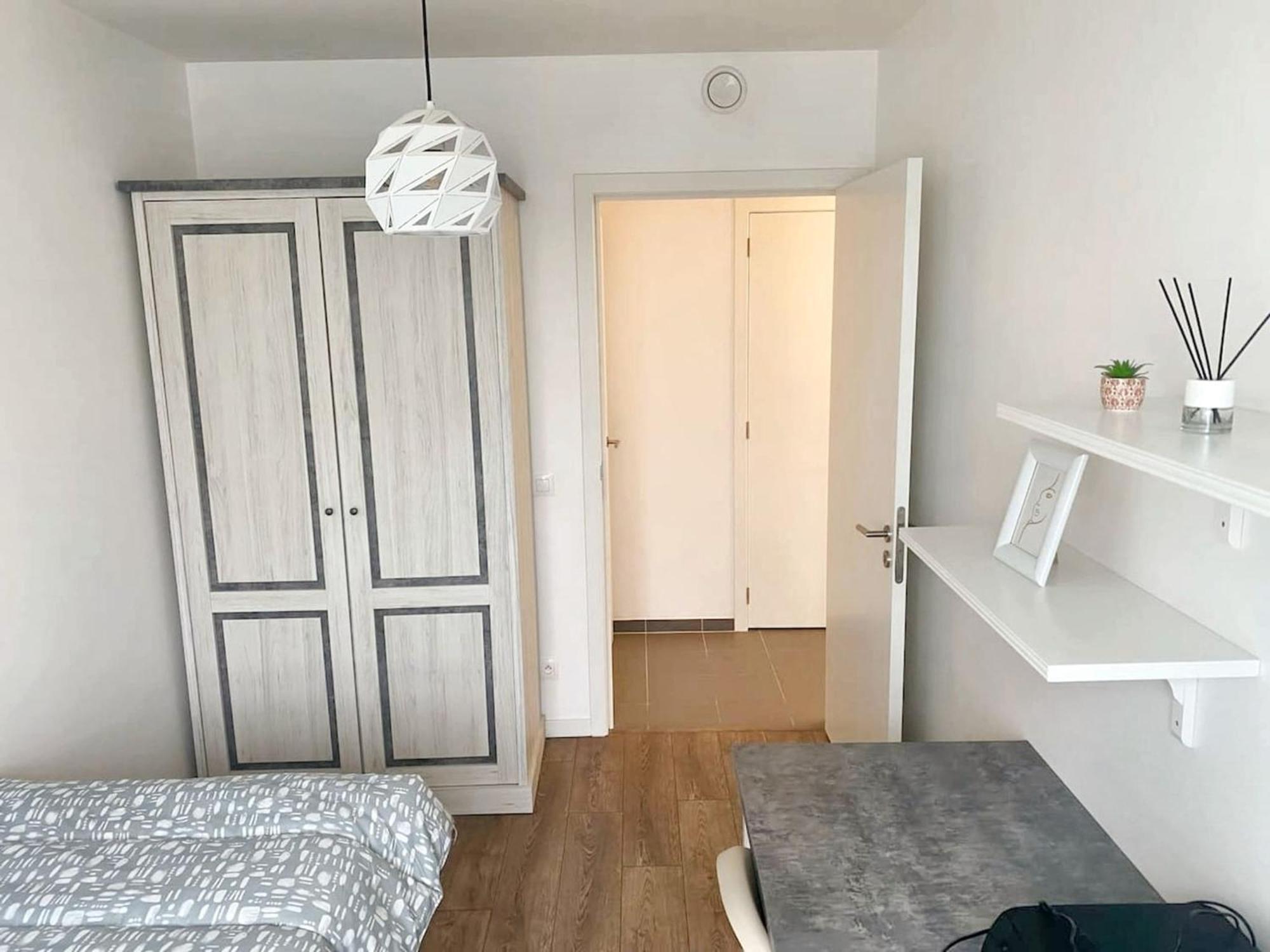 Appartement Modern In Cureghem Anderlecht 134 M² + Terrace Brussel
